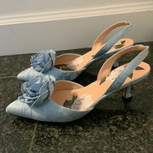 SACHIN & BABI CARNEGIE KITTEN HEEL - ICE BLUE